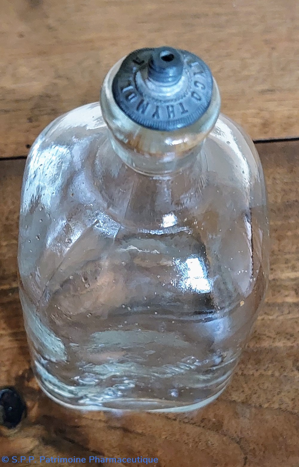 science pharmacie 12 flacon en verre glyco thymoline