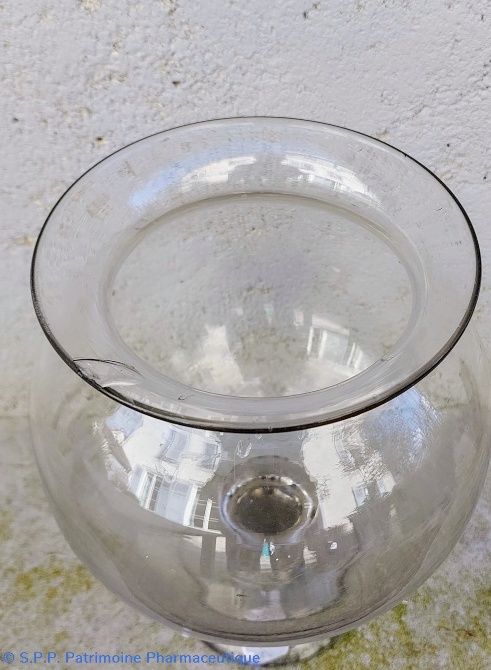 Vase à sangsues/ Boule sur pied en verre 26cm 2 science pharmacie vase a sangsues boule sur pied en verre 26cm