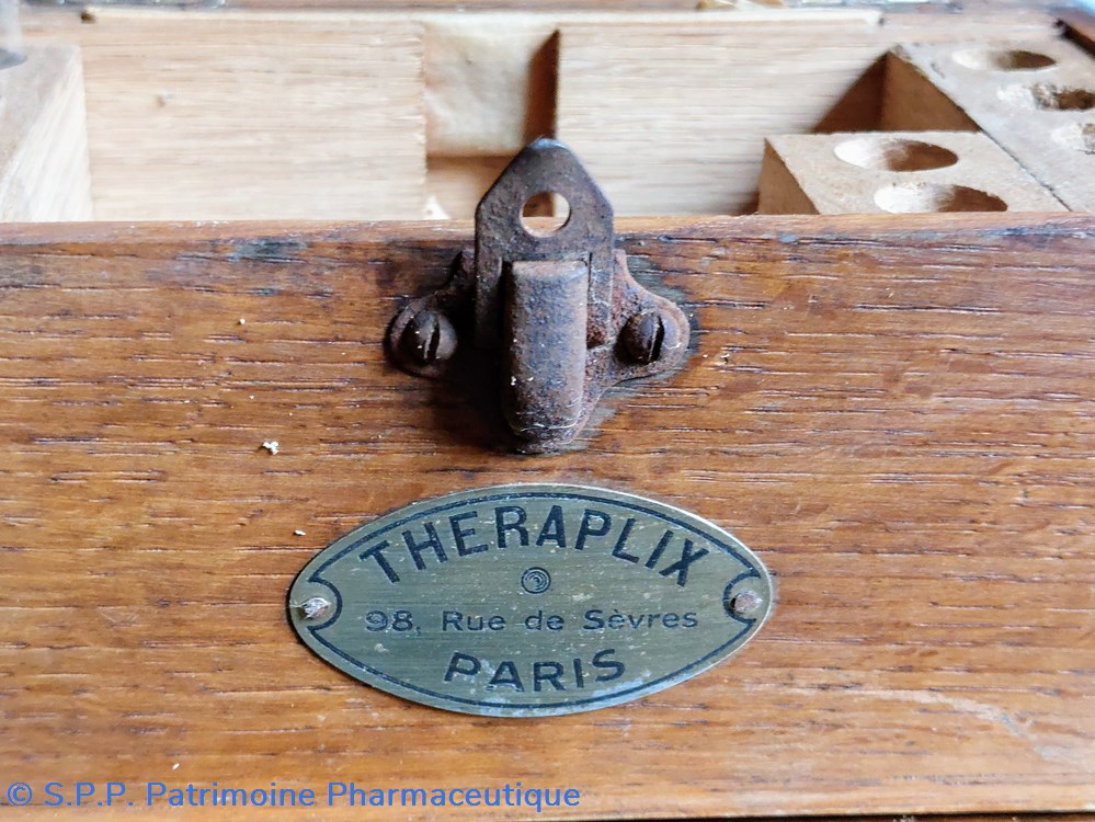 Trousse pour dosage septoplix libre THERAPLIX 7 science pharmacie trousse pour dosage septoplix libre theraplix