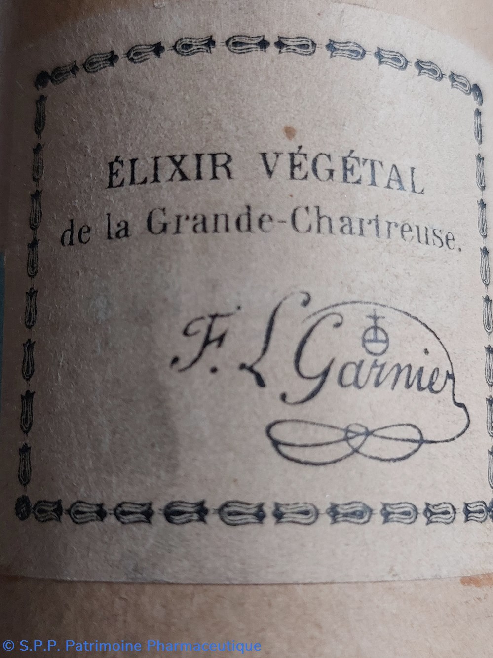 science pharmacie elixir vegetal de la grande chartreuse