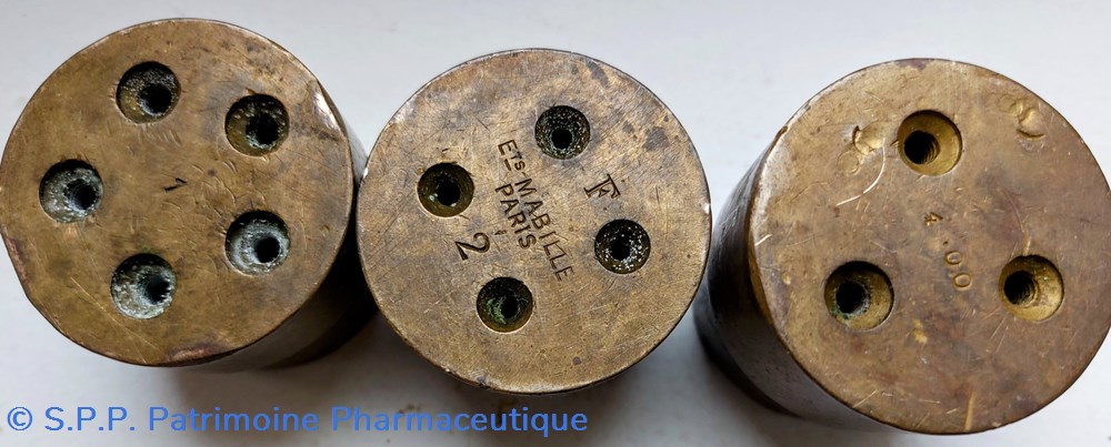 Moules à suppositoires en laiton / 3 formats 4 science pharmacie moules a suppositoires en laiton 3 formats