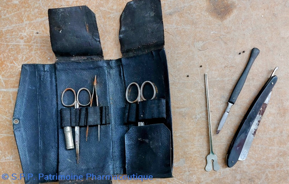 TROUSSE À DISSECTION 3 science pharmacie trousse a dissection