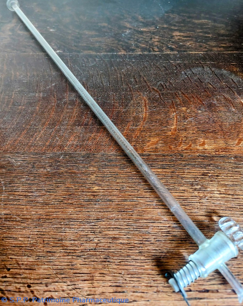 Tube gradué en verre avec robinet d'écoulement science pharmacie tube gradue en verre avec robinet ecoulement