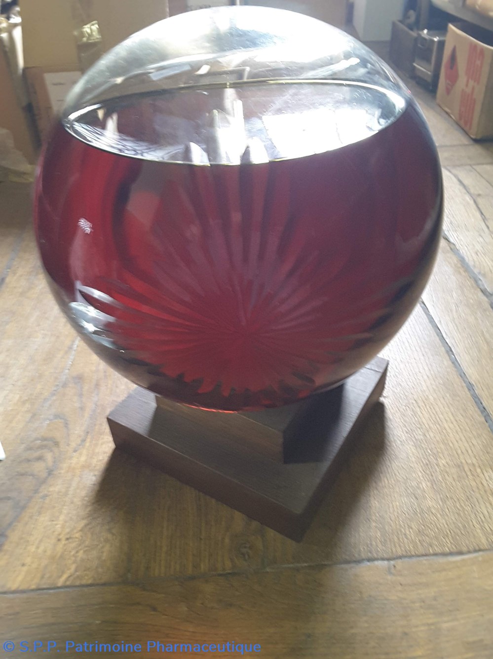 Boule cristal décorative rouge 5 science pharmacie boule cristal decorative rouge