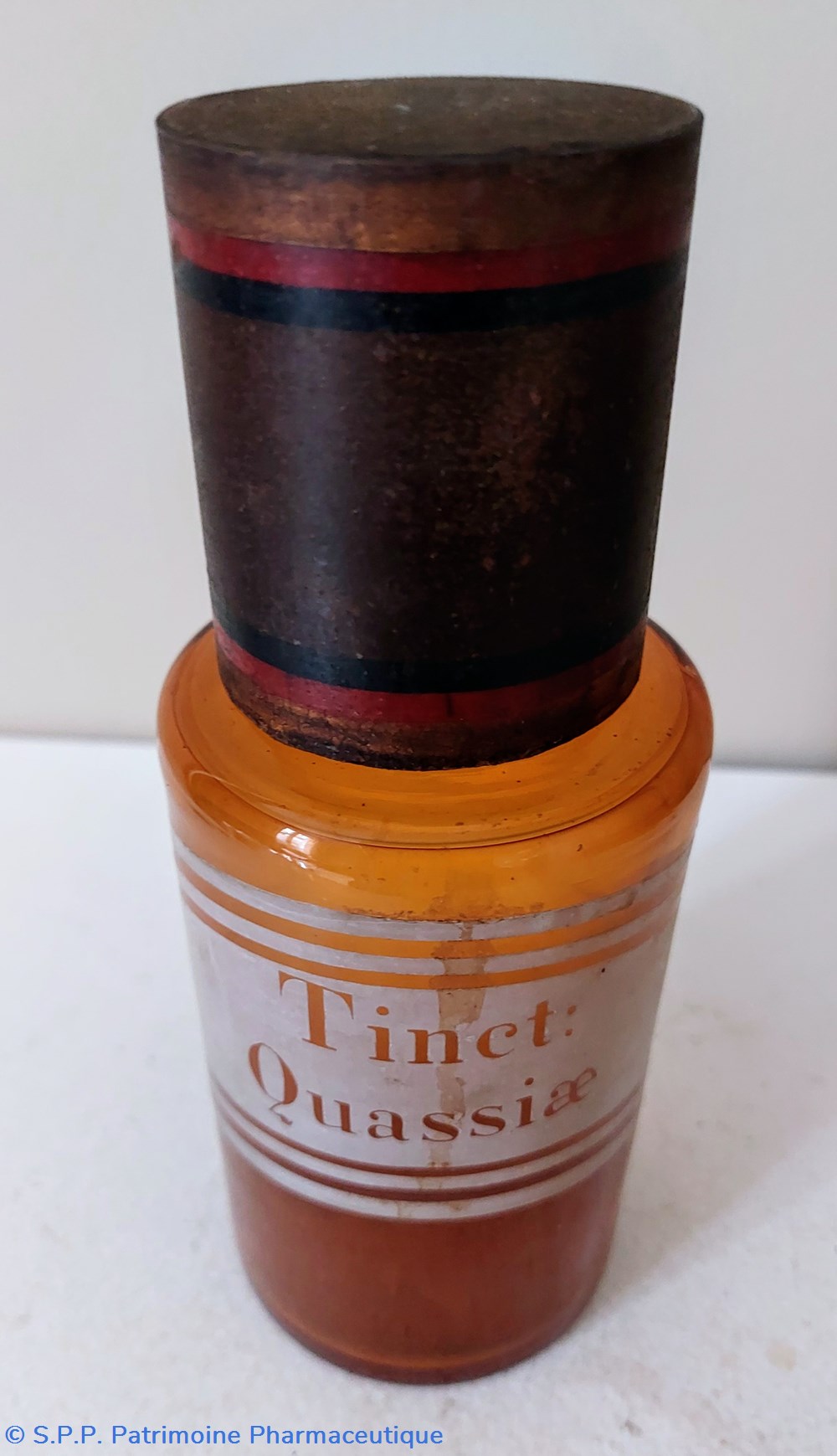 Tinct : Quassiae- Flacon en verre ambré 3 science pharmacie tinct quassiae flacon en verre ambre