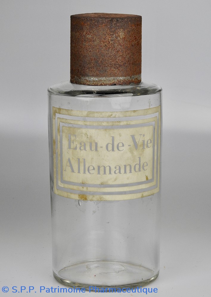 Flacon en verre grand modèle étiquette blanche Pharmacie RAVASSE 4 science flacon en verre grand modele etiquette blanche pharmacie ravasse