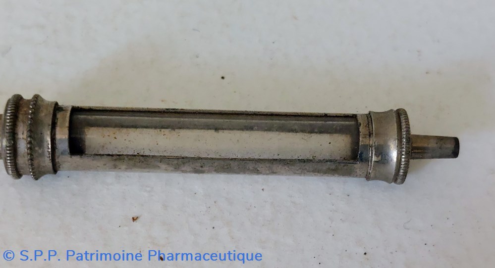 Seringue métal /corps en verre /piston gradué 7 science pharmacie seringue metal corps en verre piston gradue