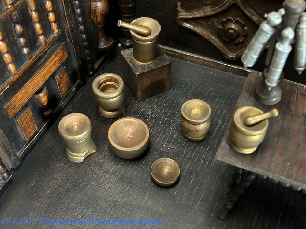 science pharmacie miniature