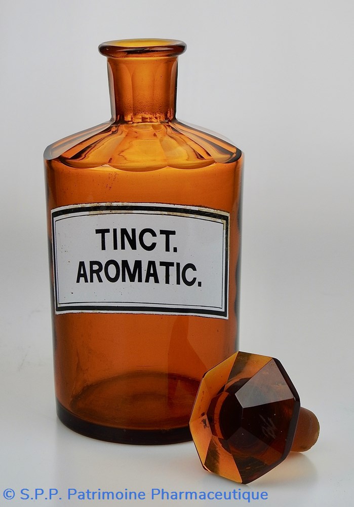 science flacon de pharmacie en verre ambre moyen modele a etiquette blanche et noire