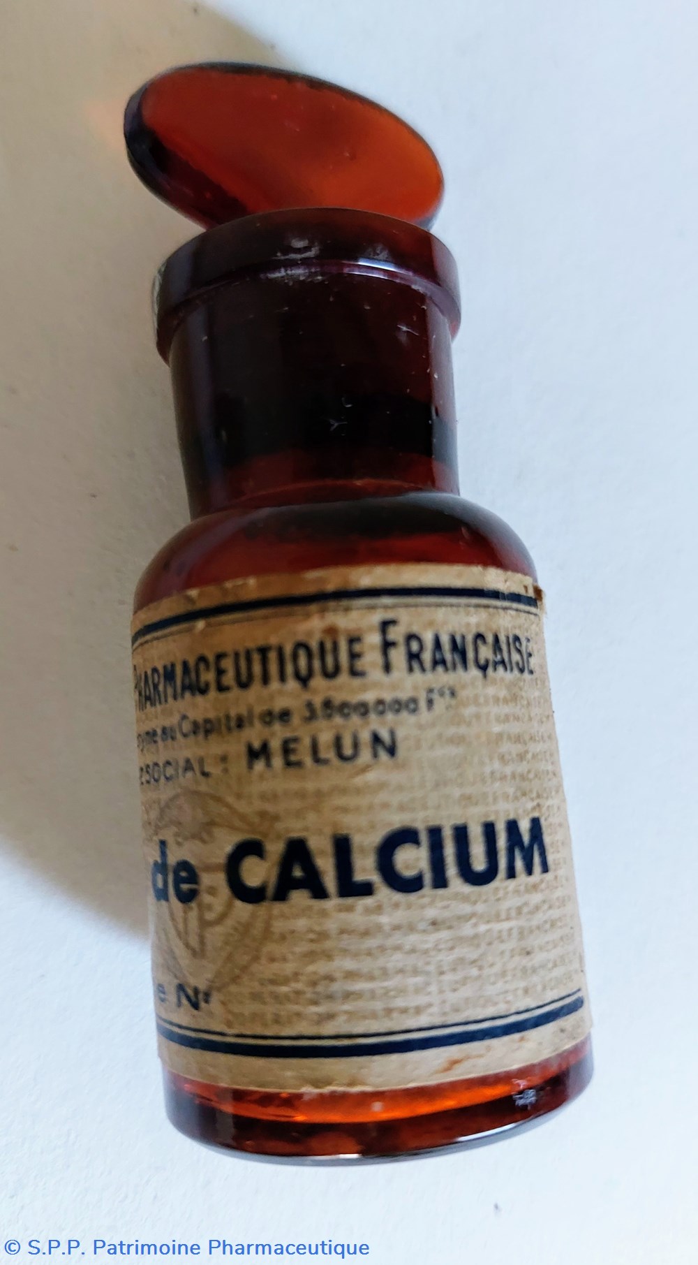 Flacon 6.5 verre ambré " Iodure de Calcium" 2 science pharmacie flacon 6 5 verre ambre iodure de calcium