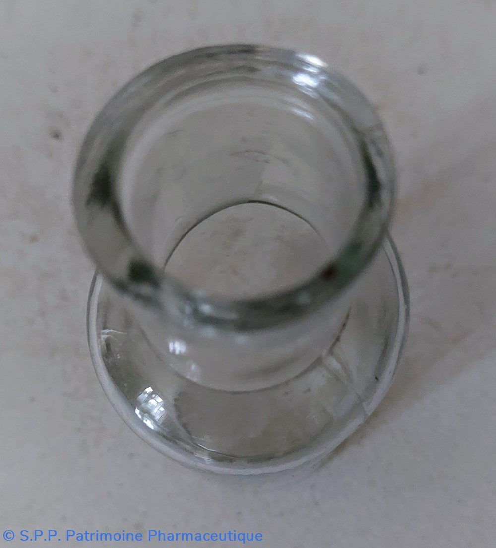 12 / Petit flacon en verre blanc 3 science pharmacie 12 petit flacon en verre blanc