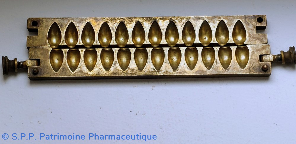 Moule en laiton 12 suppositoires petits logements 6 science pharmacie moule en laiton 12 suppositoires petits logements