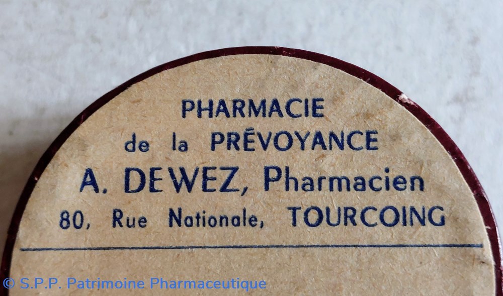 science pharmacie boite ronde en carton diam 4cm phie dewez