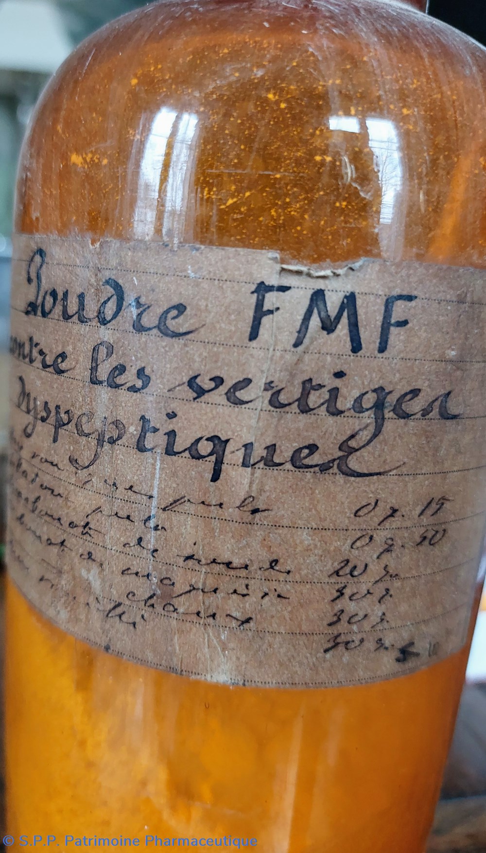 POUDRE FMF Flacon verre ambré 3 science pharmacie poudre fmf flacon verre ambre