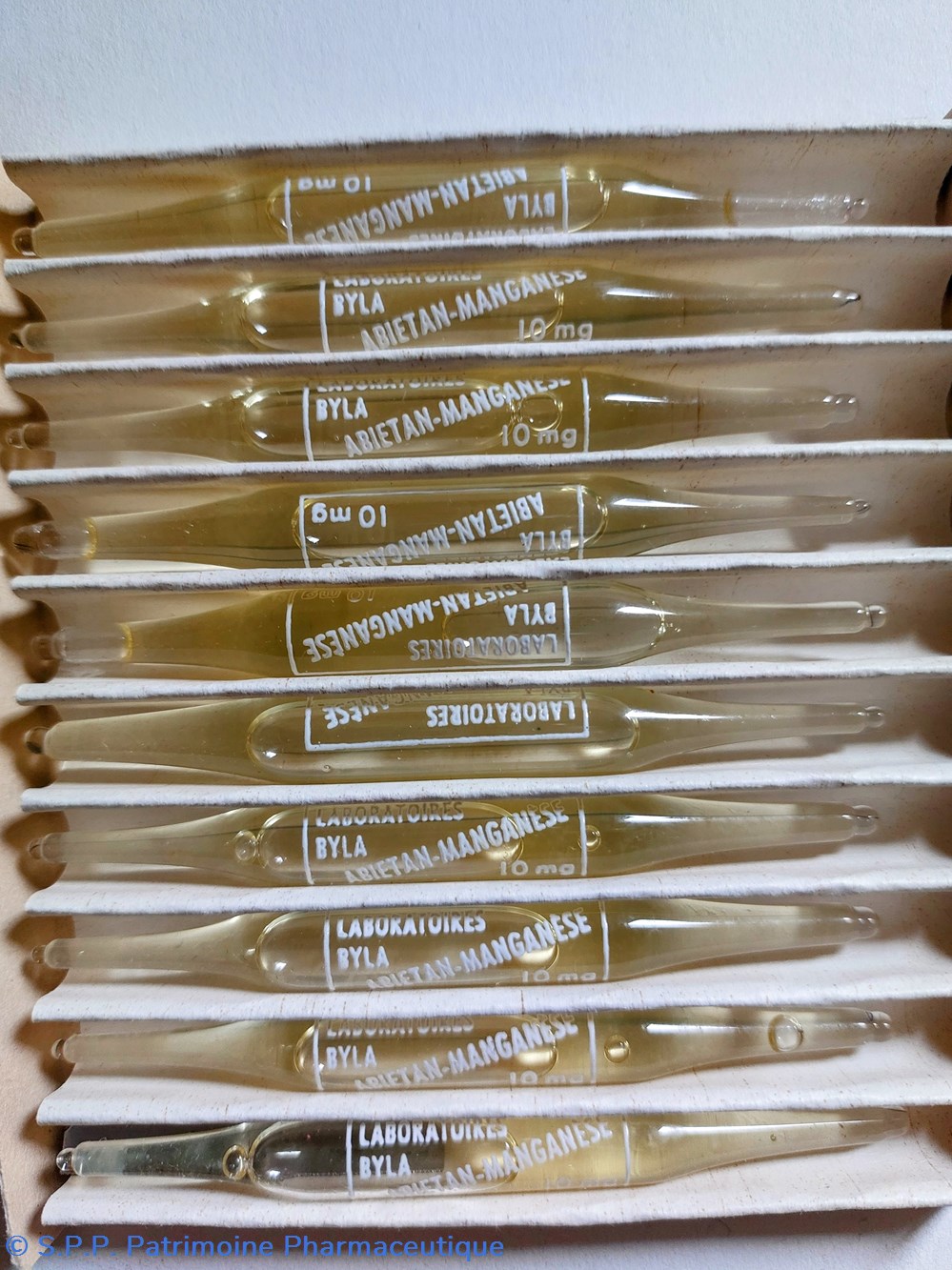 ABIÉTAN- MANGANÈSE 10 Ampoules BYLA 5 science pharmacie abietan manganese 10 ampoules byla