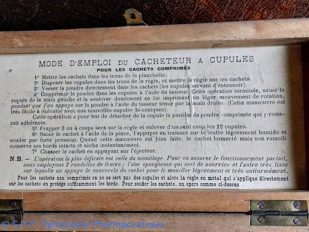 science pharmacie cacheteur a cupules pilular coffret