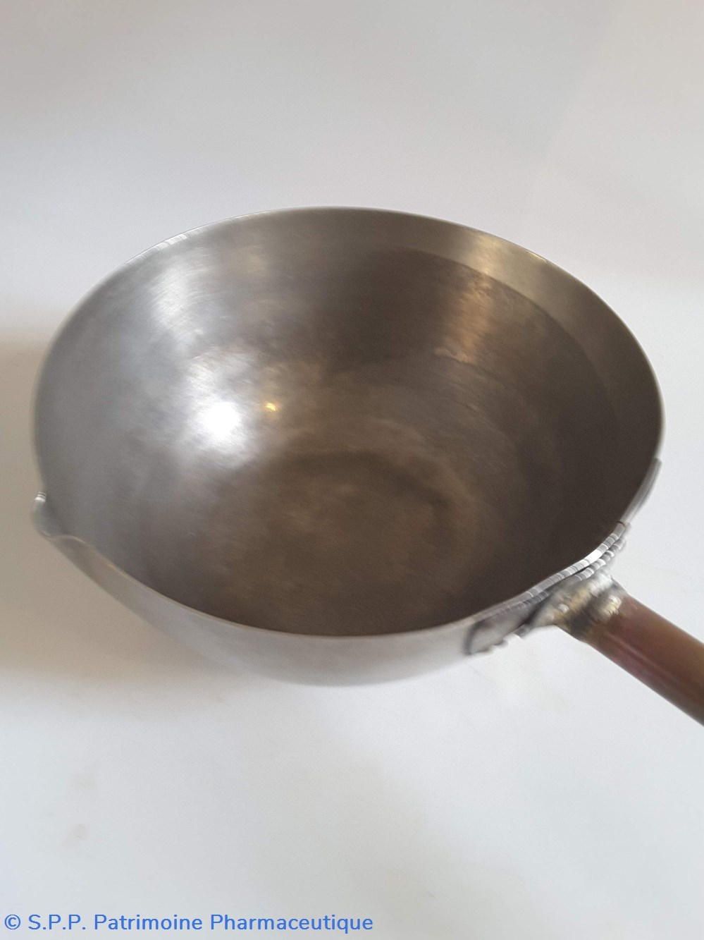 science pharmacie couloire a sirop petit modele