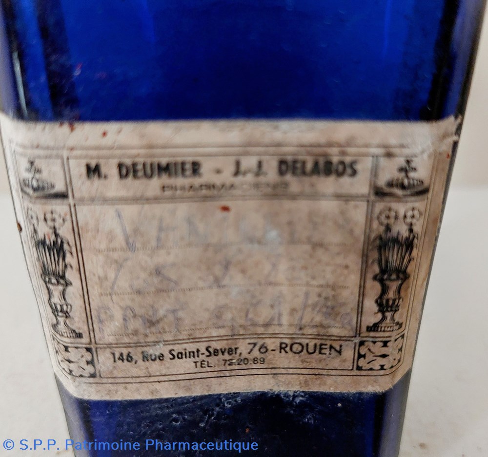 science pharmacie bleu nucleatol robin flacon bleu 13 cm