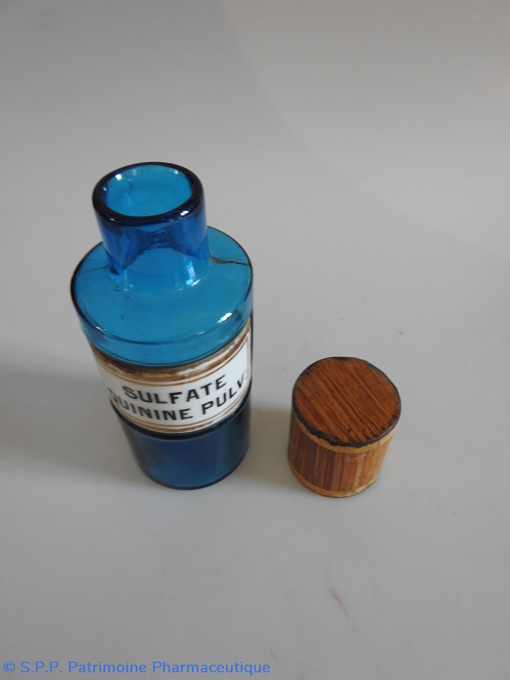 SULFATE QUININE PULV. flacon P.M. 3 science pharmacie sulfate quinine pulv flacon p m