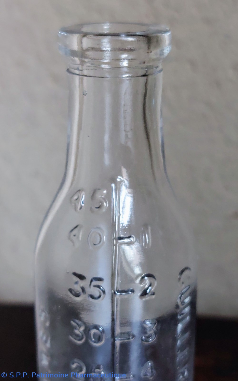 science pharmacie 11 flacon pharmaceutique gradue