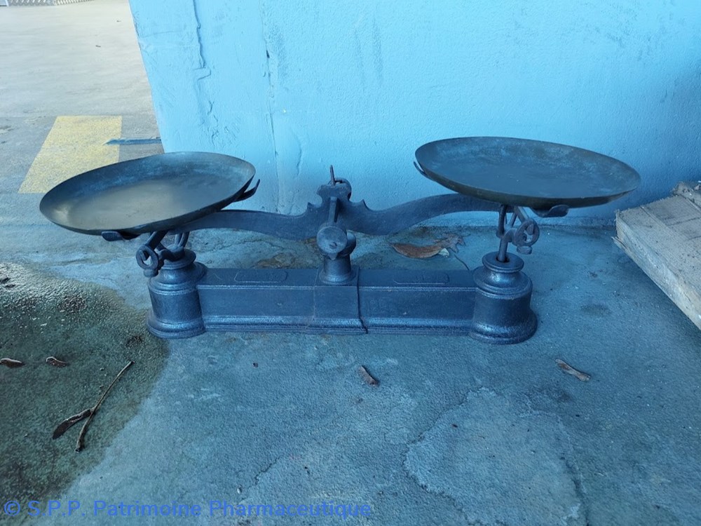 science pharmacie balance roberval