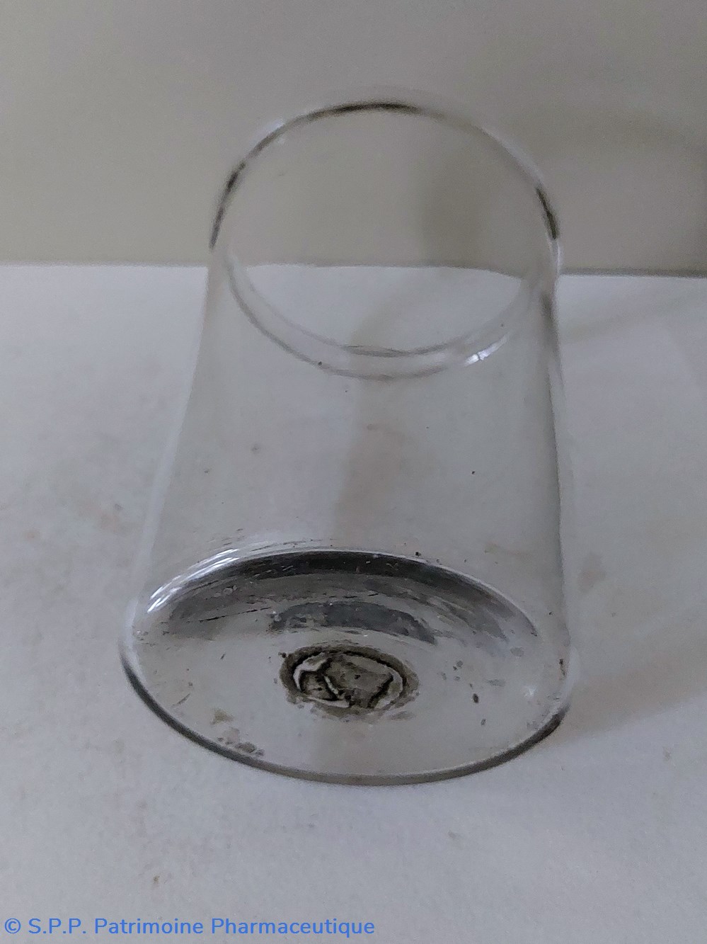 17 Bocal cylindrique en verre blanc 4 science pharmacie 17 bocal cylindrique en verre blanc