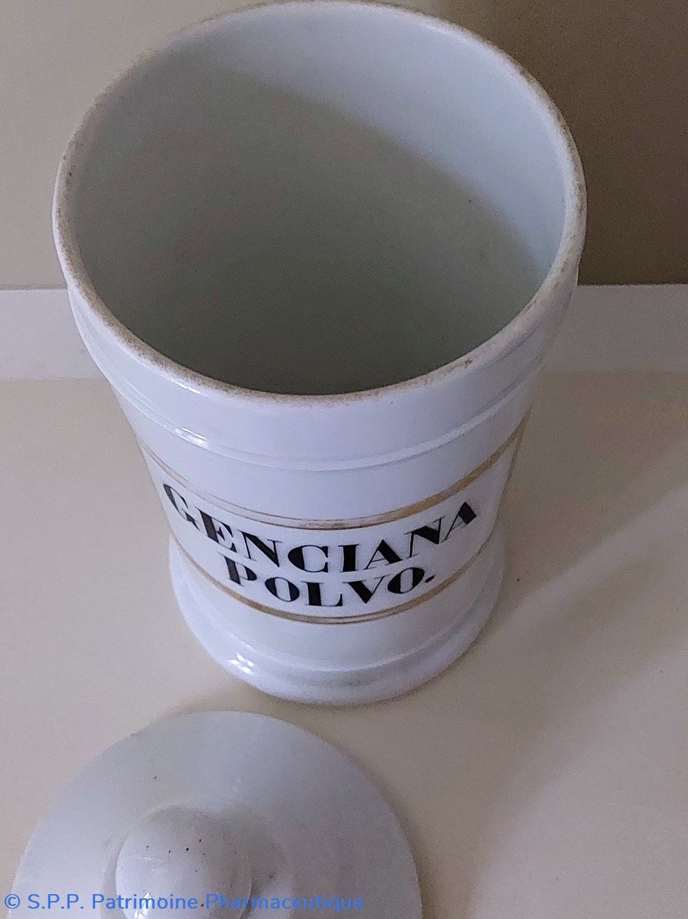 science pot de pharmacie genciana polvo
