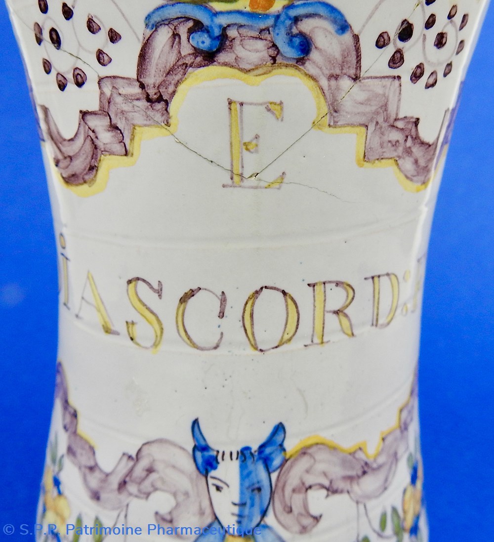 science pharmacie albarello en faience de moustiers