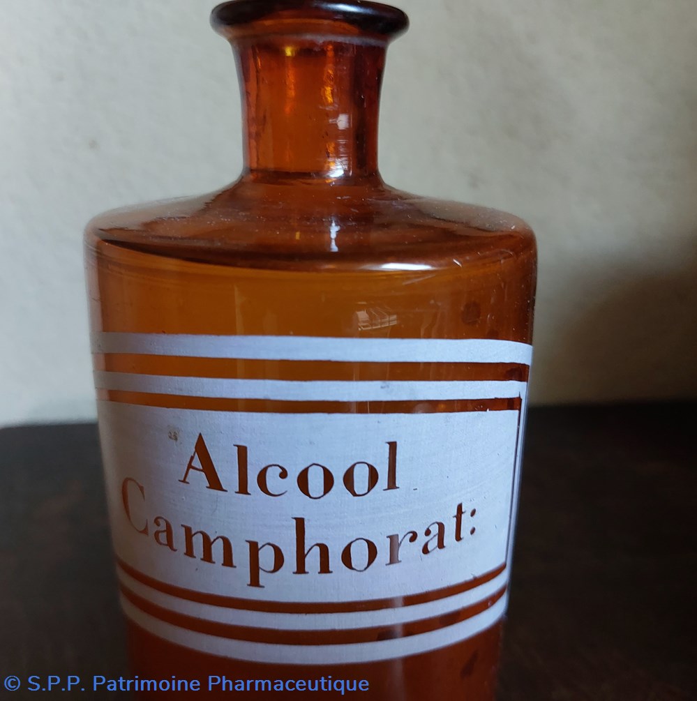 SN - Alcool Camphrorat : bouteille verre ambré Goulot pm 3 science pharmacie sn alcool camphrorat bouteille verre ambre goulot pm