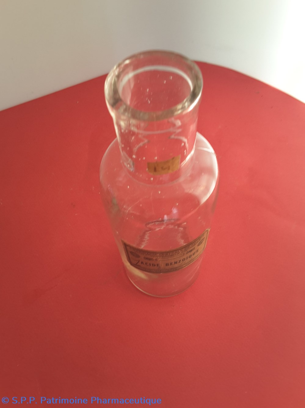 science pharmacie acide benzoique