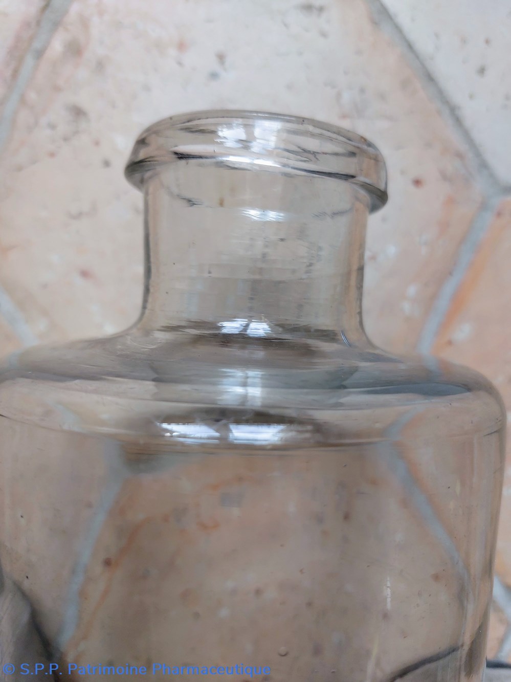 science pharmacie flacon cylindrique 27 cm en verre