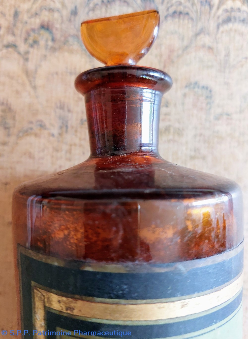 Flacon de Pharmacie en verre ambré Tinctura Hyoscyami 2 science flacon de pharmacie en verre ambre tinctura hyoscyami