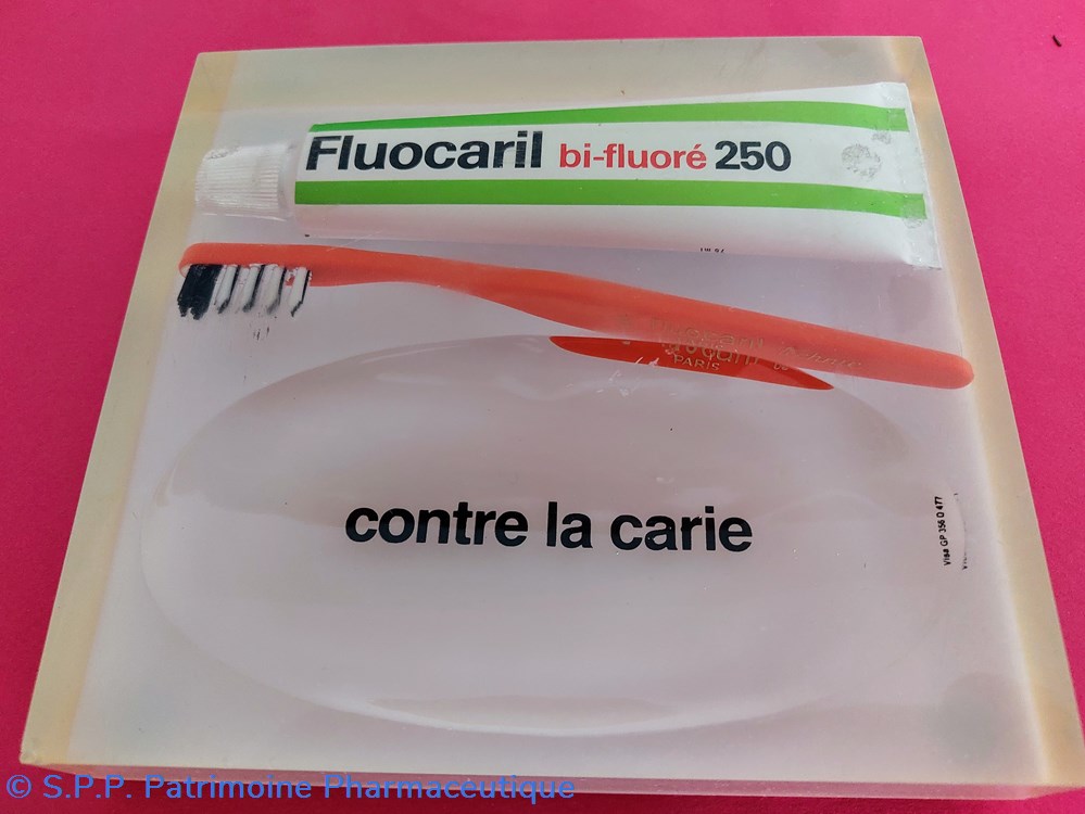 Ramasse-monnaie FLUOCARIL objets publicitaires ramasse monnaie fluocaril