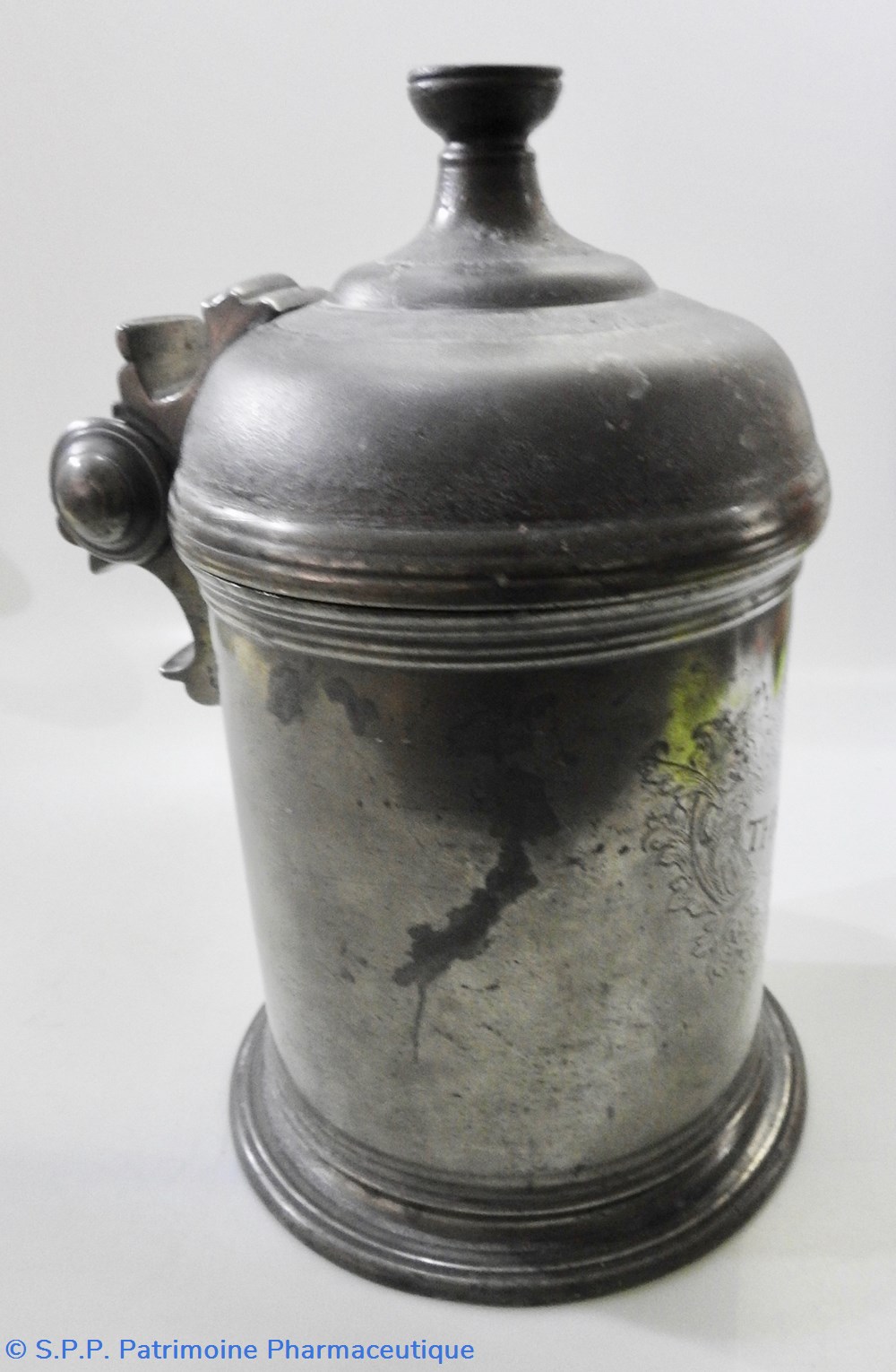science paire de pots de pharmacie theriaca