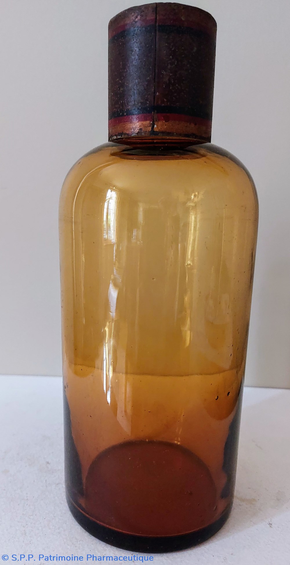 Flacon en verre ambré H 27 science pharmacie flacon en verre ambre h 27