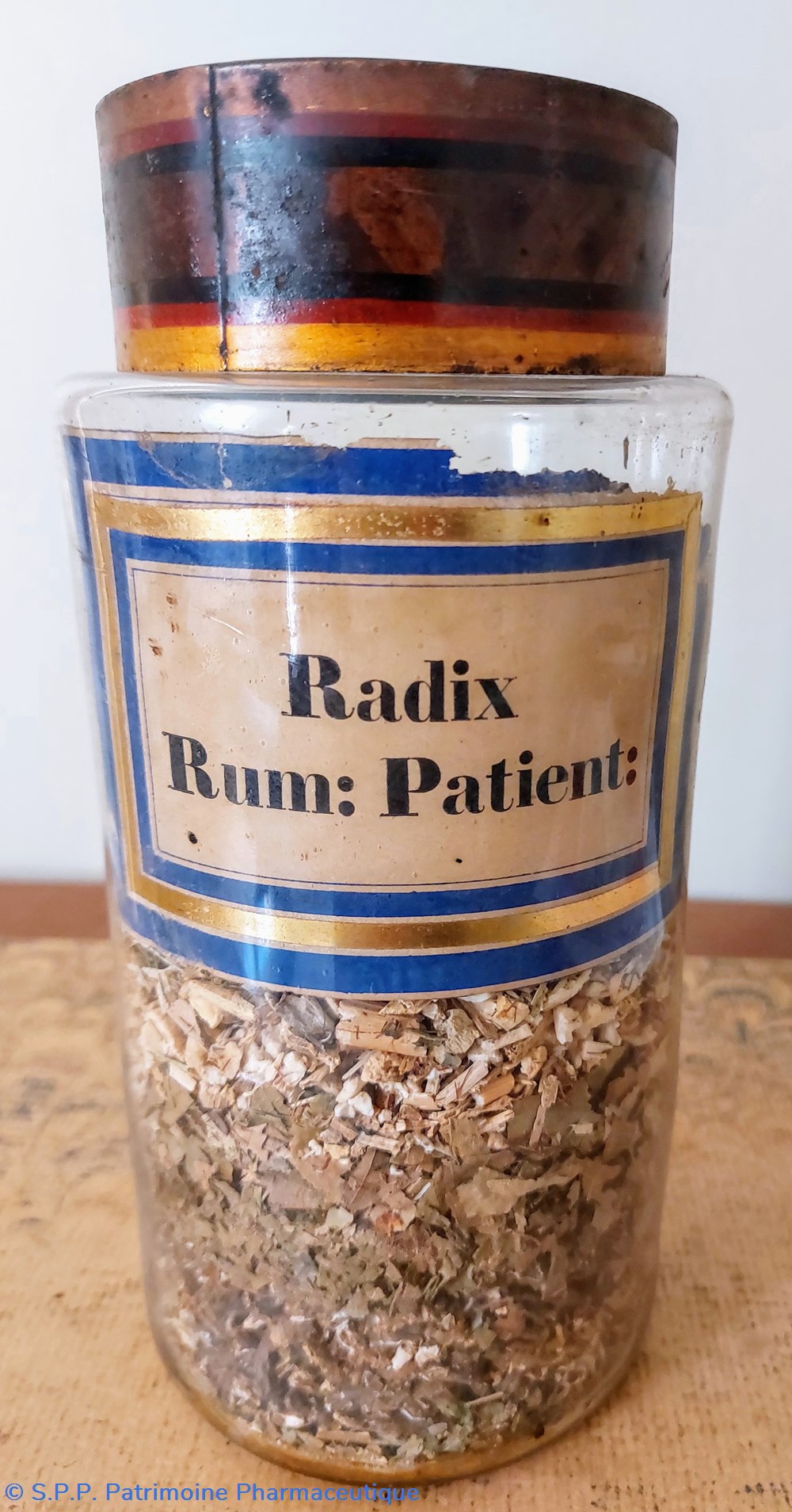 science pot de pharmacie radix rum patient