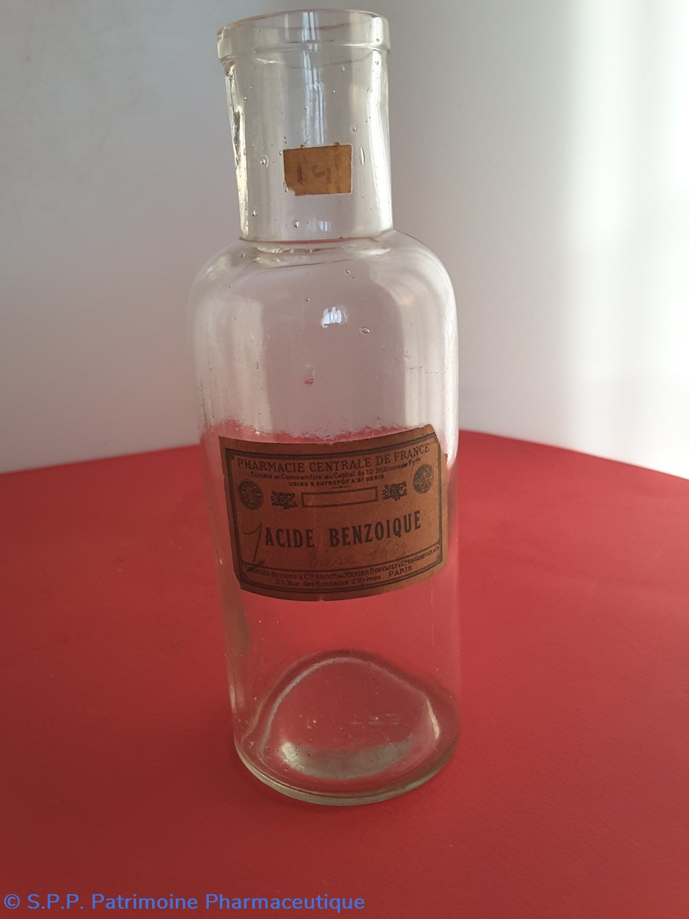 science pharmacie acide benzoique