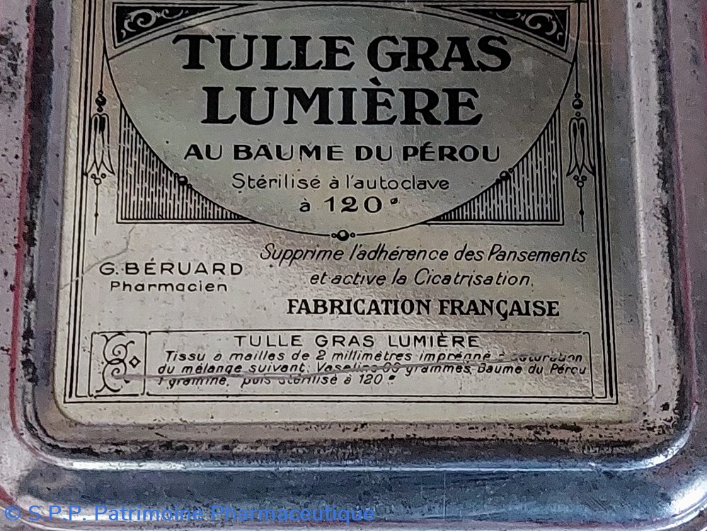 TULLE GRAS LUMIÈRE 10 Compresses 2 science pharmacie tulle gras lumiere 10 compresses