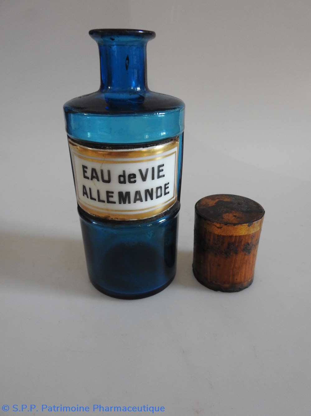 science pharmacie eau de vie allemande flacon p m
