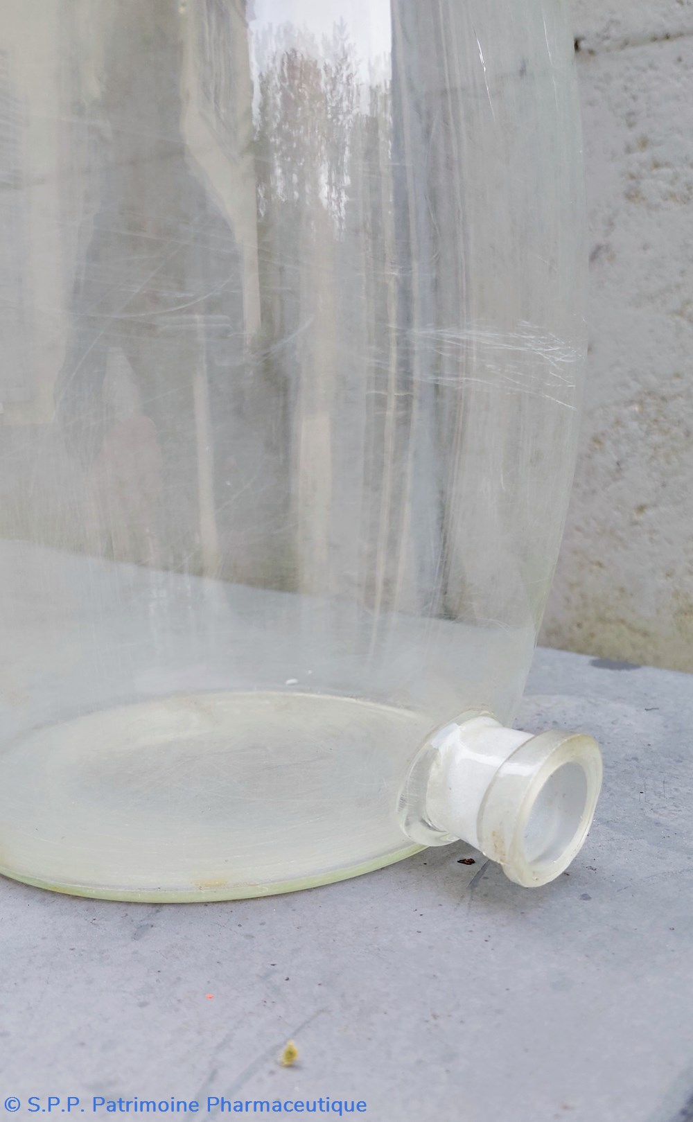 science pharmacie 31 grand flacon en verre forme tonneau