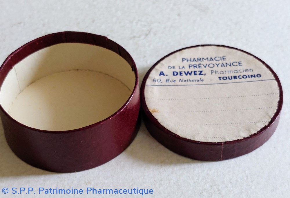 science pharmacie boite ronde en carton diam 5 cm a dewez