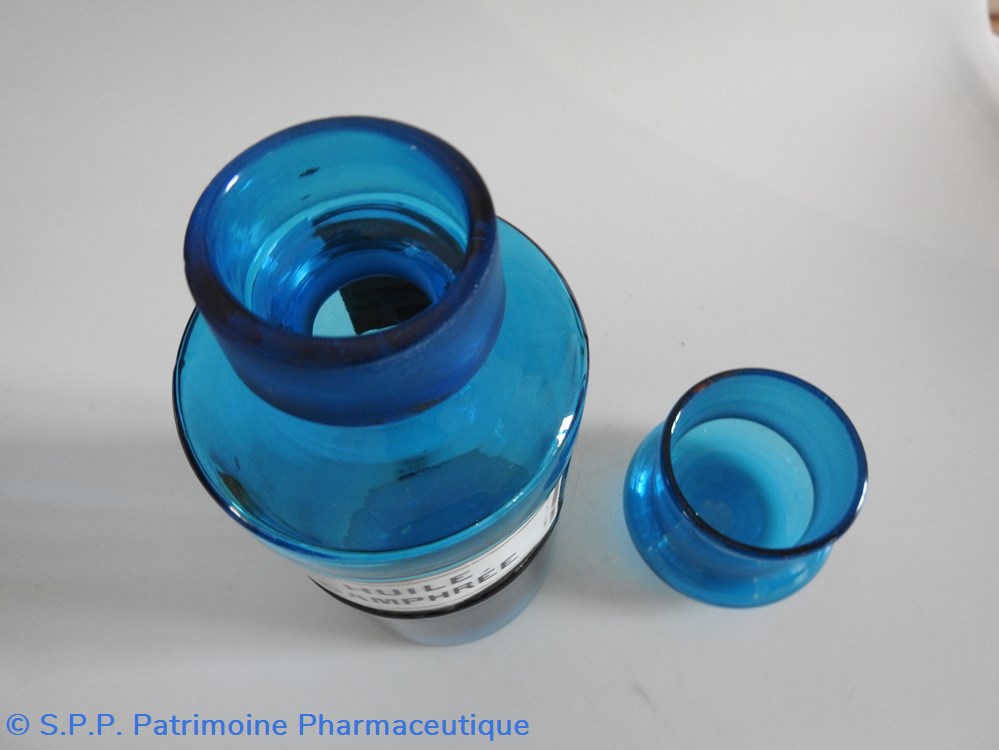 science pharmacie huile camphree flacon verseur