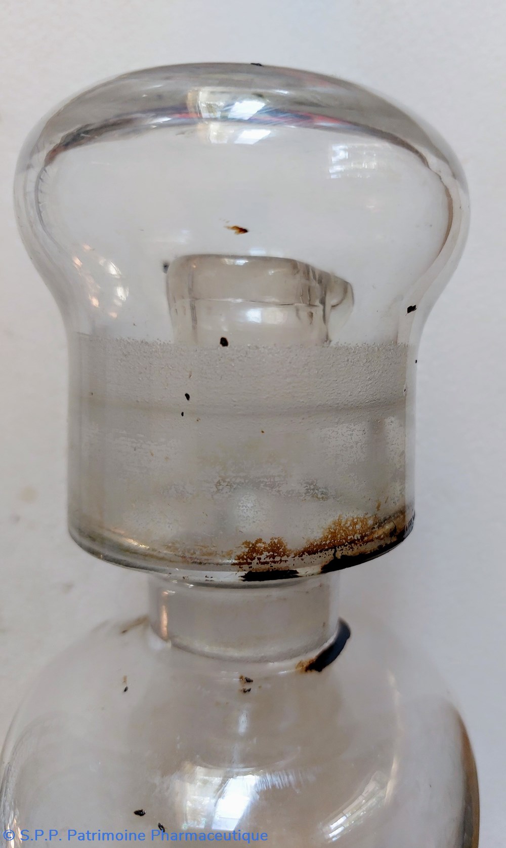 science pharmacie flacon a bec verseur amovible n3 verre incolore