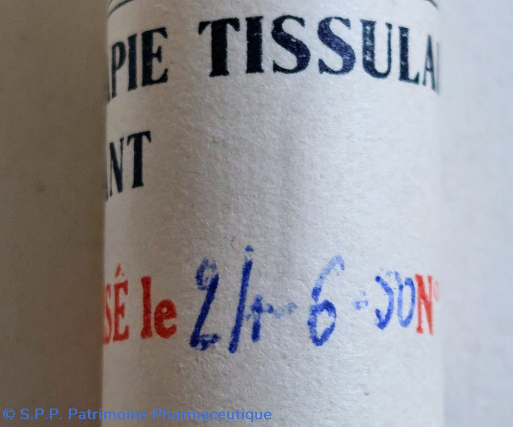 science pharmacie therapie tissulaire implant ampoule