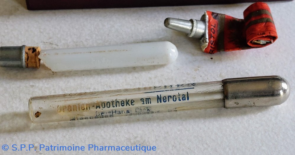 TUBE DULCIS POMMADE ARISTOL 5 science pharmacie tube dulcis pommade aristol