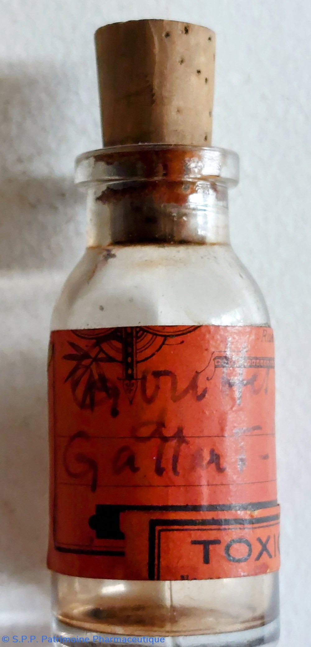 Gouttes GATTART ? Flacon science pharmacie gouttes gattart flacon