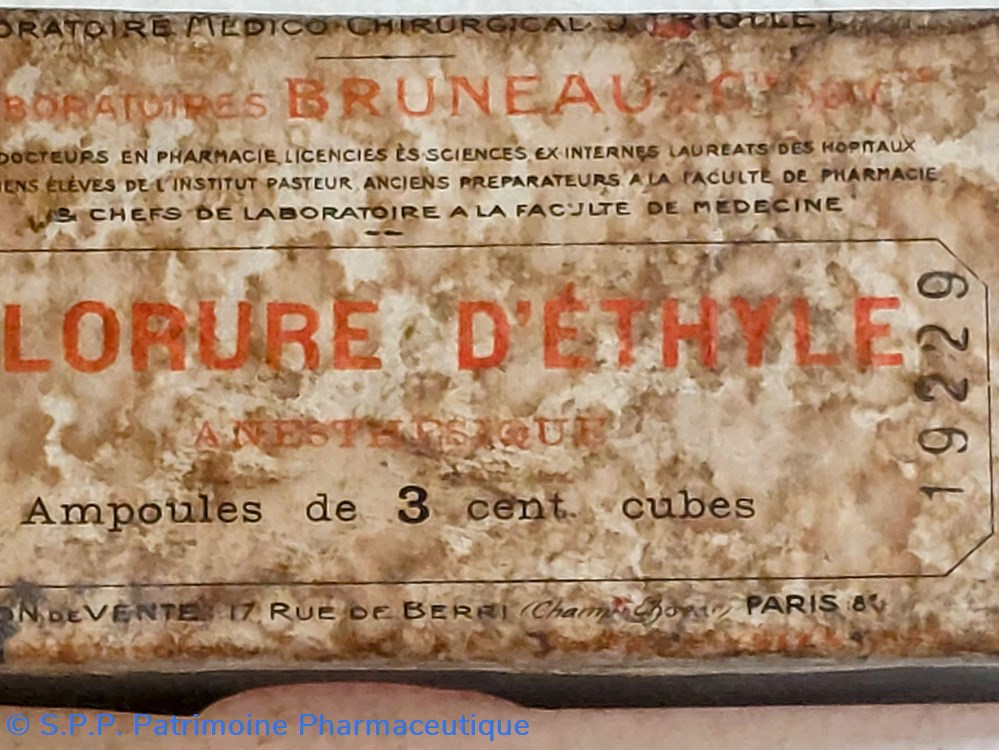 CHLORURE D'ÉTHYLE 2 ampoules 3 CC. 7 science pharmacie chlorure ethyle 2 ampoules 3 cc