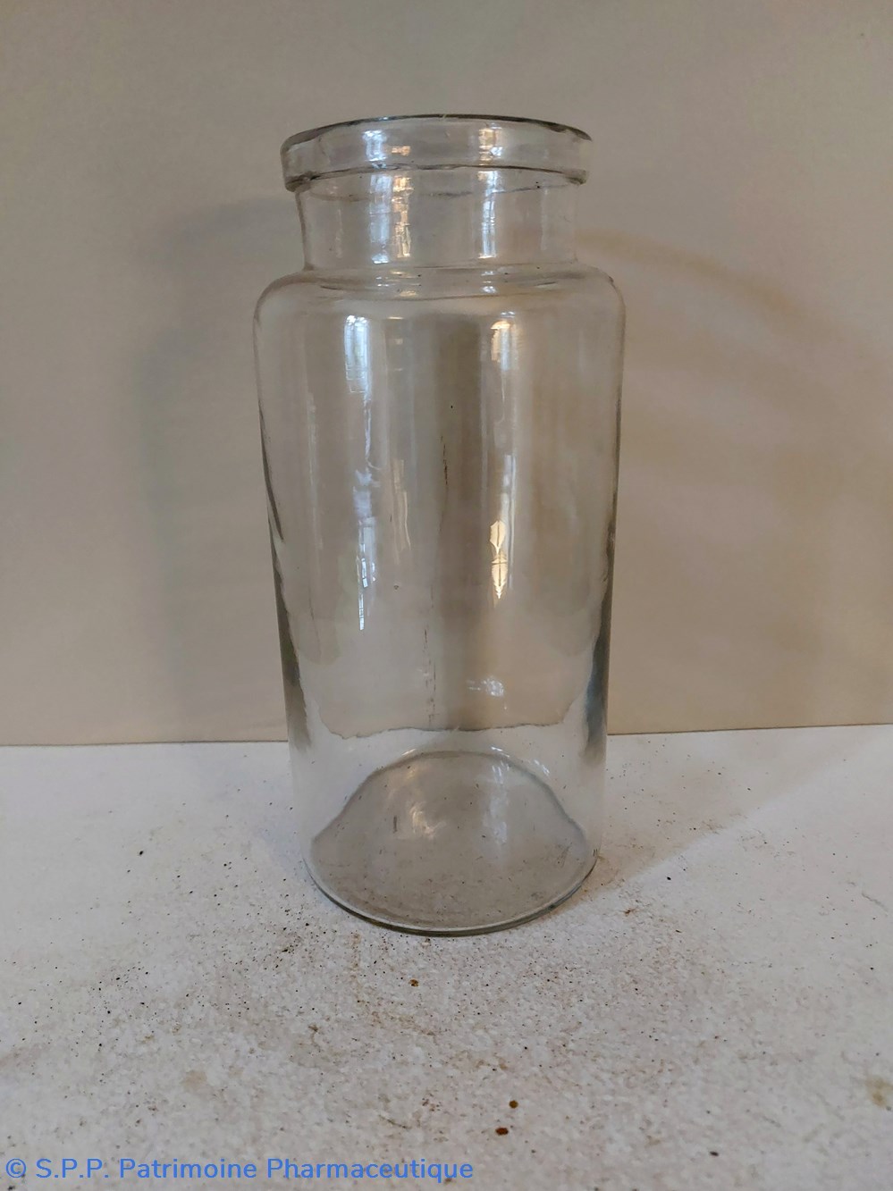 Pot de Pharmacie en verre blanc h 20 cm science pot de pharmacie en verre blanc h 20 cm