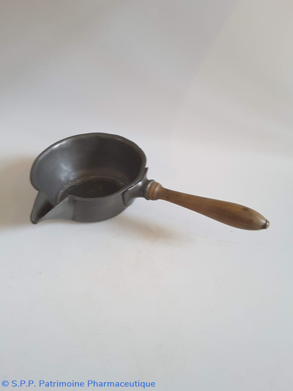 science pharmacie couloire a sirop