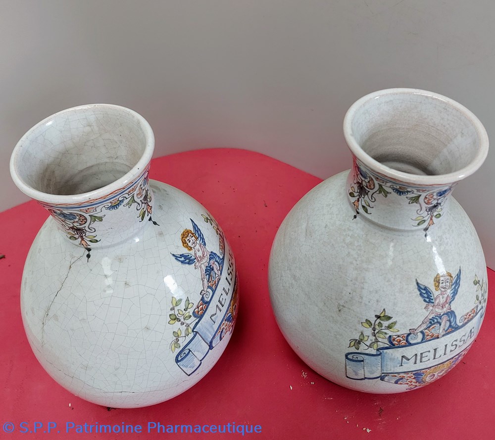 science pharmacie paire de pots melissae decor angelots